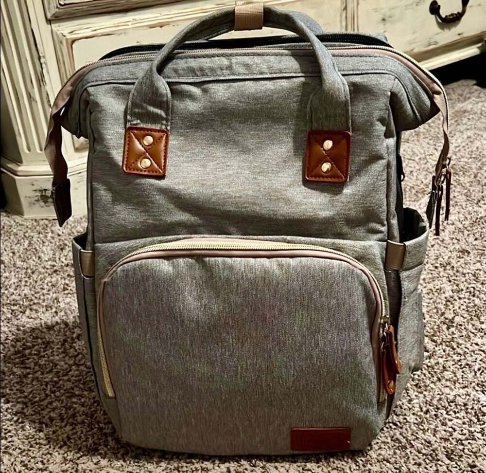 3-in-1 Foldable Baby Diaper Backpack with Portable Changing Station, Gray